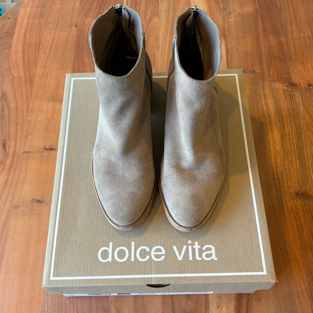 Dolce Vita Women's Tavin Booties Size 8 Taupe Suede Block Heel